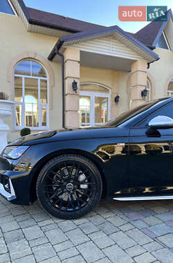Седан Audi A4 2016 в 