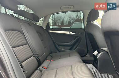 Седан Audi A4 2010 в 
