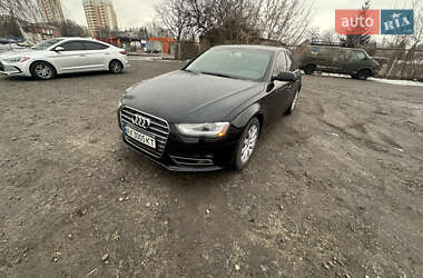 Седан Audi A4 2012 в 