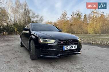 Седан Audi A4 2014 в Березному