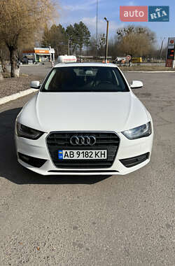 Седан Audi A4 2014 в Вінниці