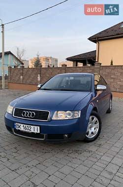 Седан Audi A4 2002 в Рівному