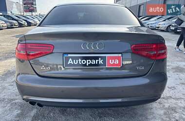 Седан Audi A4 2013 в 