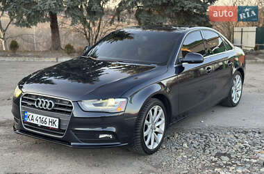 Седан Audi A4 2013 в 
