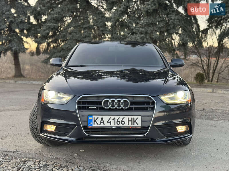 Седан Audi A4 2013 в Дрогобыче