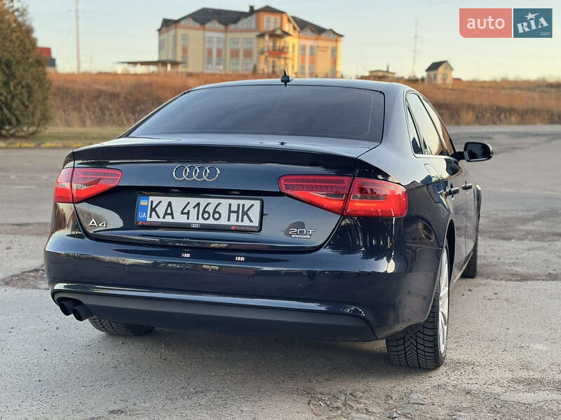 Седан Audi A4 2013 в Дрогобыче
