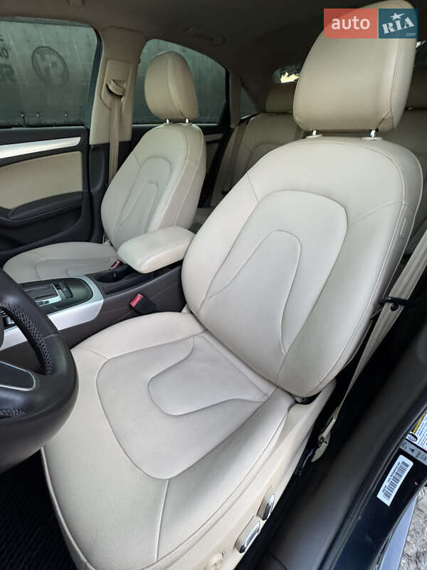 Седан Audi A4 2013 в Дрогобыче