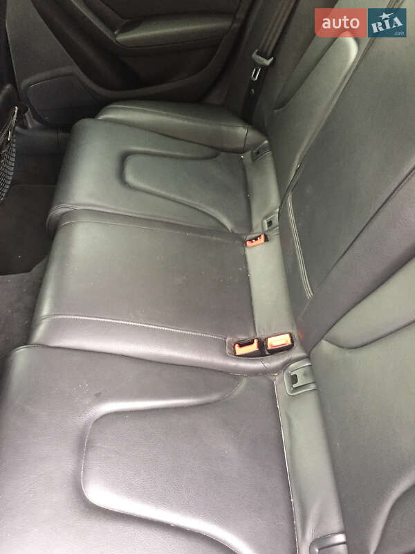 Седан Audi A4 2012 в Киеве