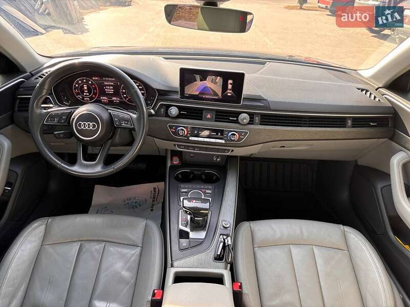Седан Audi A4 2018 в Львове