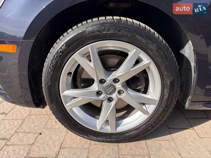 Седан Audi A4 2018 в Львове