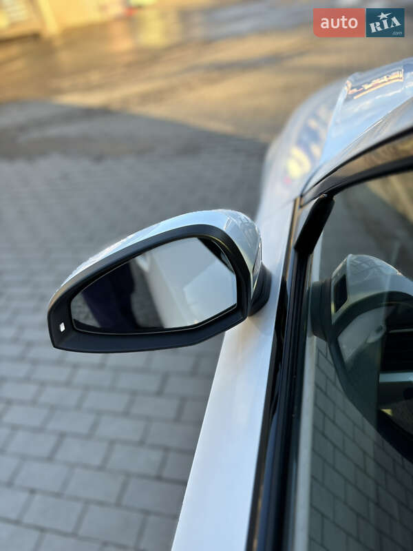 Универсал Audi A4 2018 в Мукачево