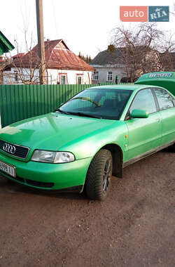 Седан Audi A4 1997 в Корсуне-Шевченковском