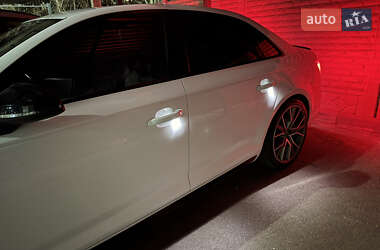Седан Audi A4 2018 в 