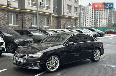 Седан Audi A4 2018 в Вишневом