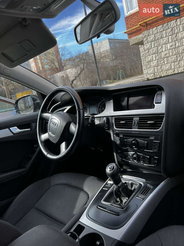 Универсал Audi A4 2011 в Ивано-Франковске