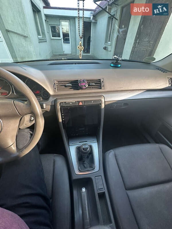 Седан Audi A4 2002 в Одесі
