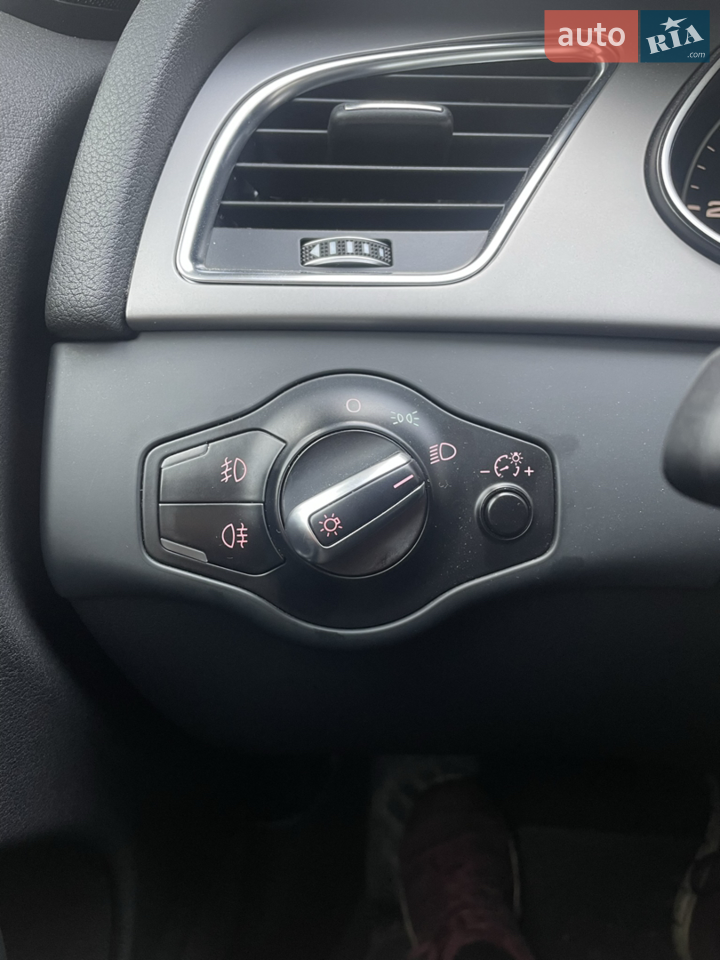 2012 Audi A4 - мініатюра 9