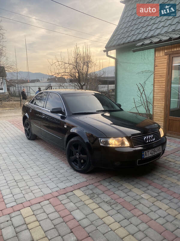 Седан Audi A4 2002 в 