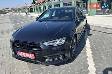 Седан Audi A4 2018 в Киеве