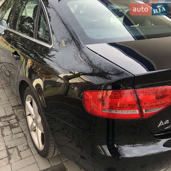 Седан Audi A4 2012 в Днепре
