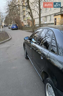 Седан Audi A4 1995 в 
