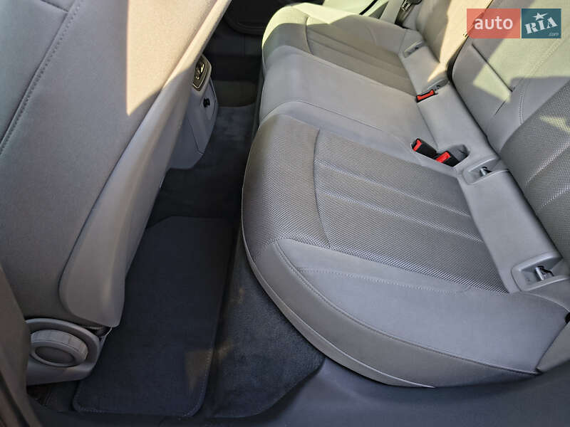 Универсал Audi A4 2020 в Харькове