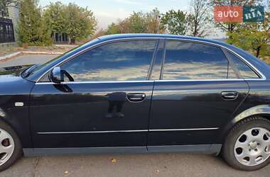 Седан Audi A4 2004 в 