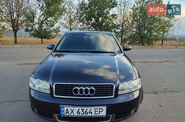 Седан Audi A4 2004 в 