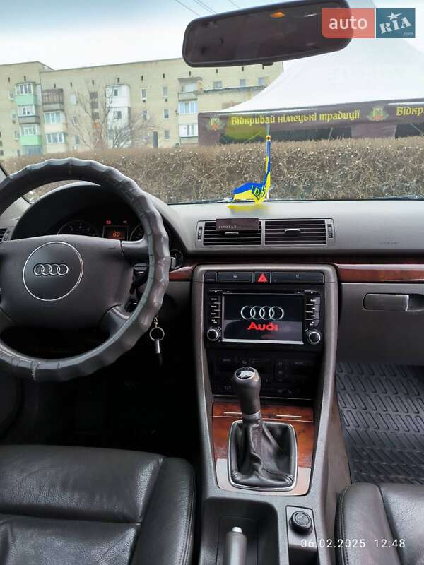 Седан Audi A4 2004 в Балаклее