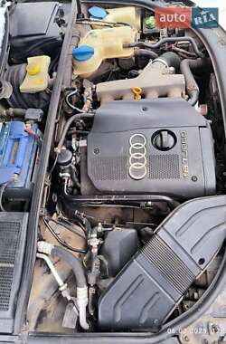Седан Audi A4 2004 в 