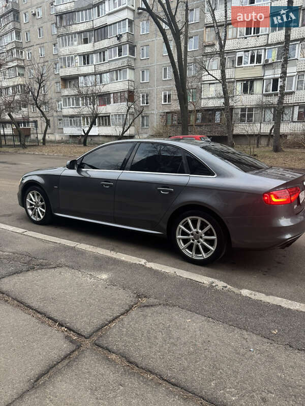 Седан Audi A4 2014 в Черкассах