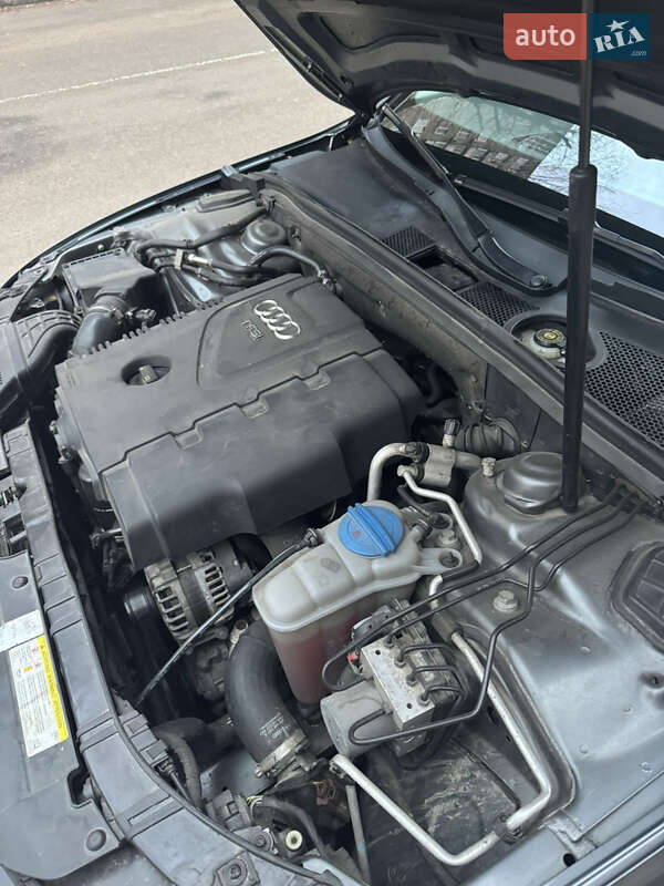 Седан Audi A4 2014 в Черкассах