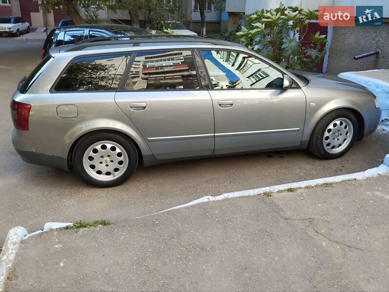 Универсал Audi A4 2002 в Николаеве
