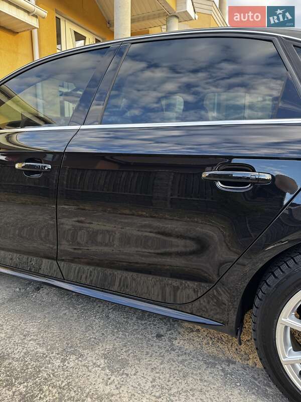 Седан Audi A4 2013 в Житомирі