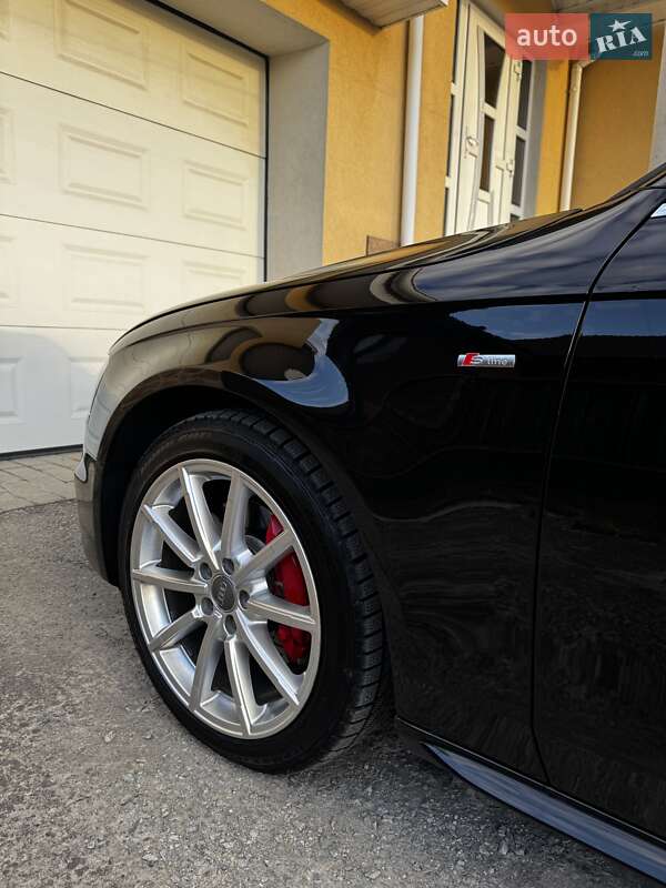 Седан Audi A4 2013 в Житомире