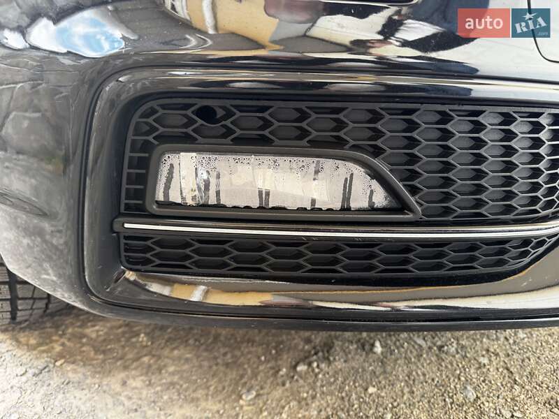 Седан Audi A4 2013 в Житомире