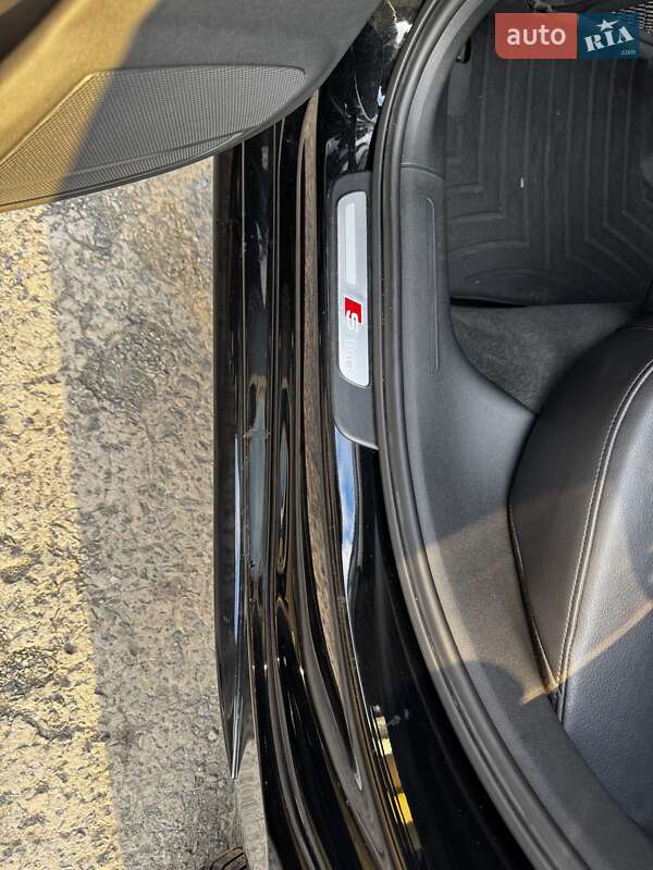 Седан Audi A4 2013 в Житомире