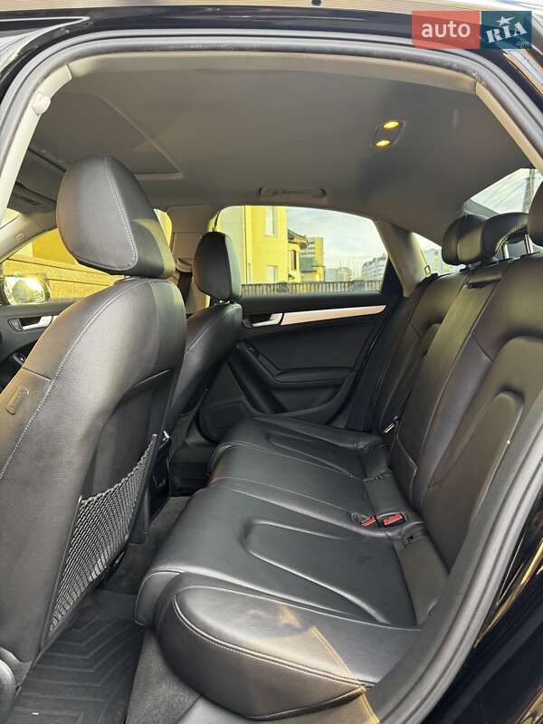 Седан Audi A4 2013 в Житомире