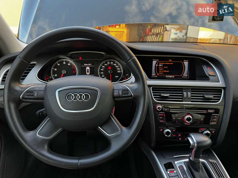 Седан Audi A4 2013 в Житомирі
