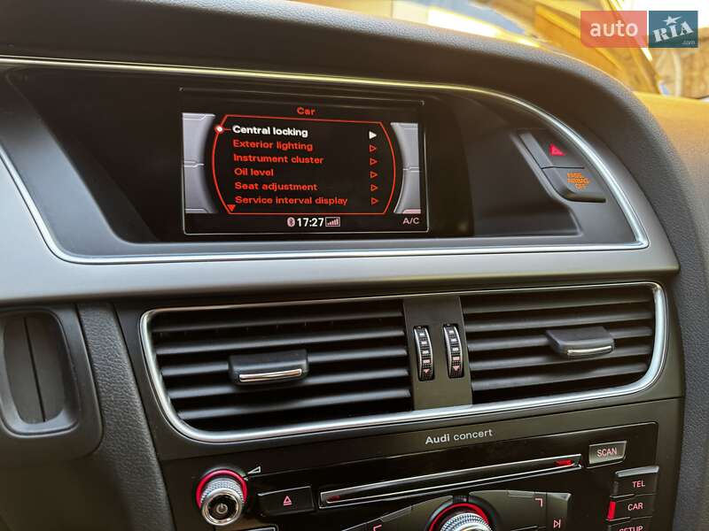 Седан Audi A4 2013 в Житомире