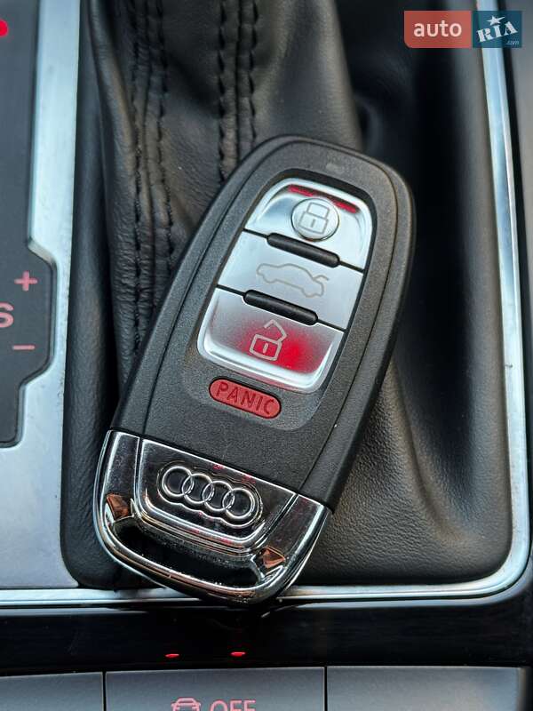 Седан Audi A4 2013 в Житомире