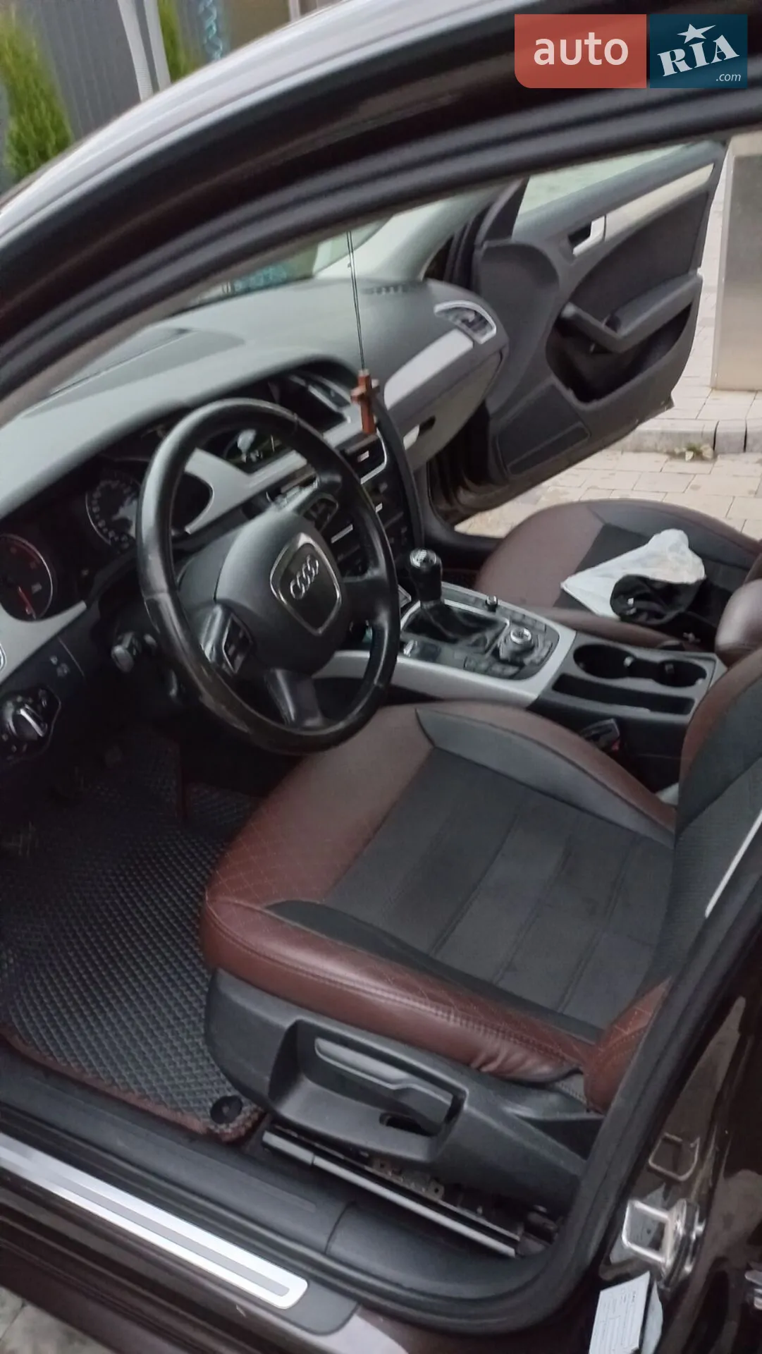 2011 Audi A4 - мініатюра 9