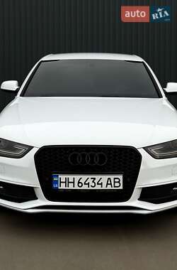 Седан Audi A4 2012 в 