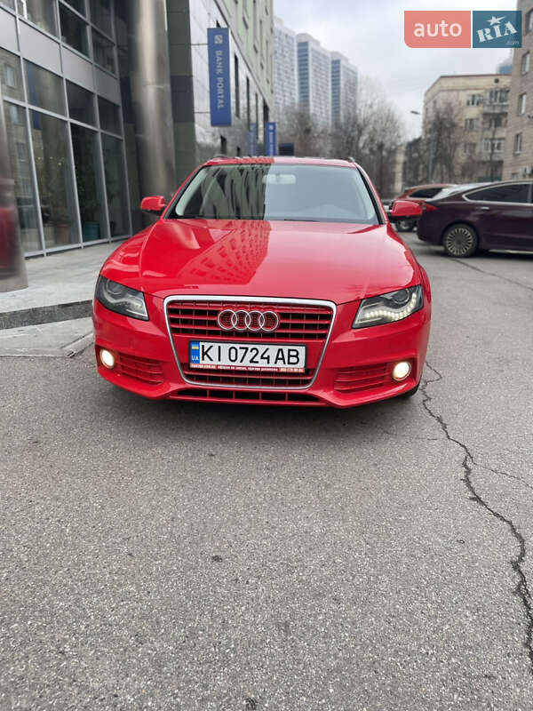 Универсал Audi A4 2011 в Киеве