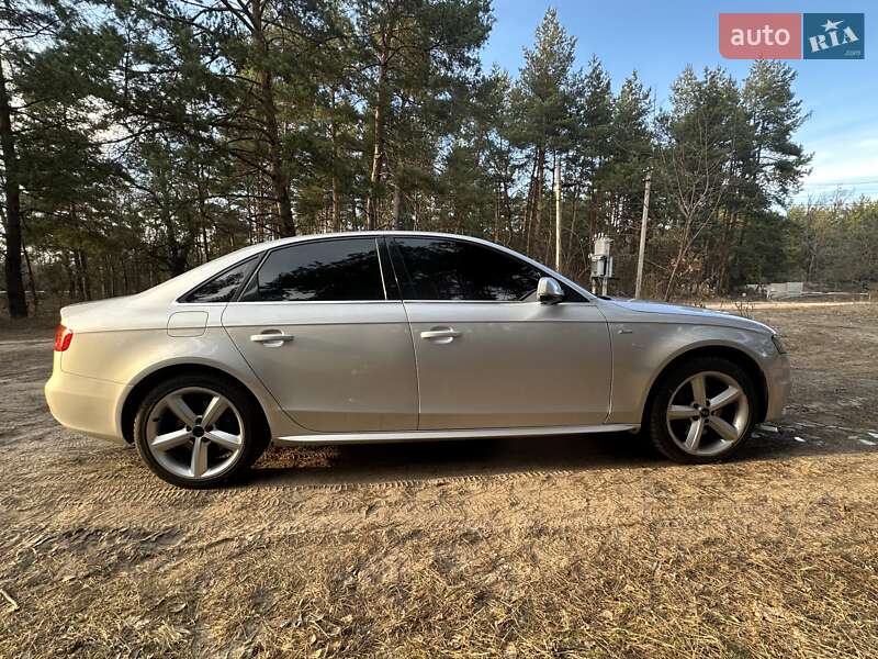 Седан Audi A4 2011 в Киеве