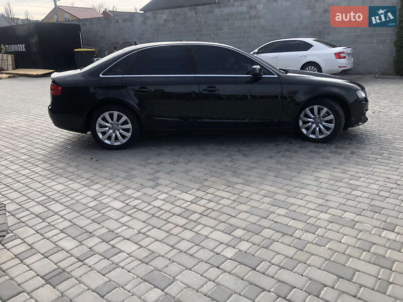 Седан Audi A4 2009 в Кропивницькому