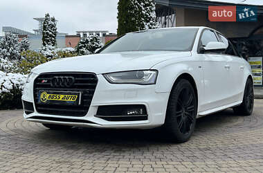 Седан Audi A4 2015 в 