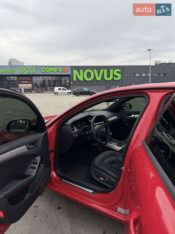 Седан Audi A4 2014 в Киеве