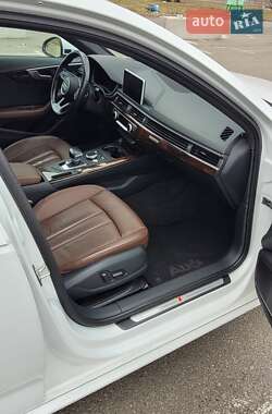 Седан Audi A4 2016 в 