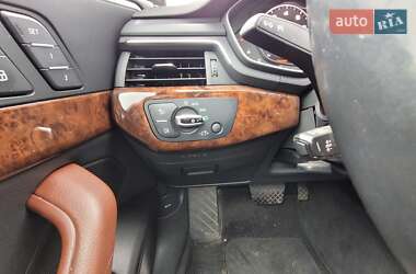 Седан Audi A4 2016 в 